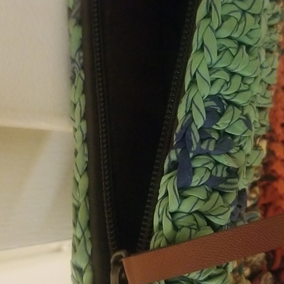 Earthredz crossbody wooven bag - Picture 11 of 11